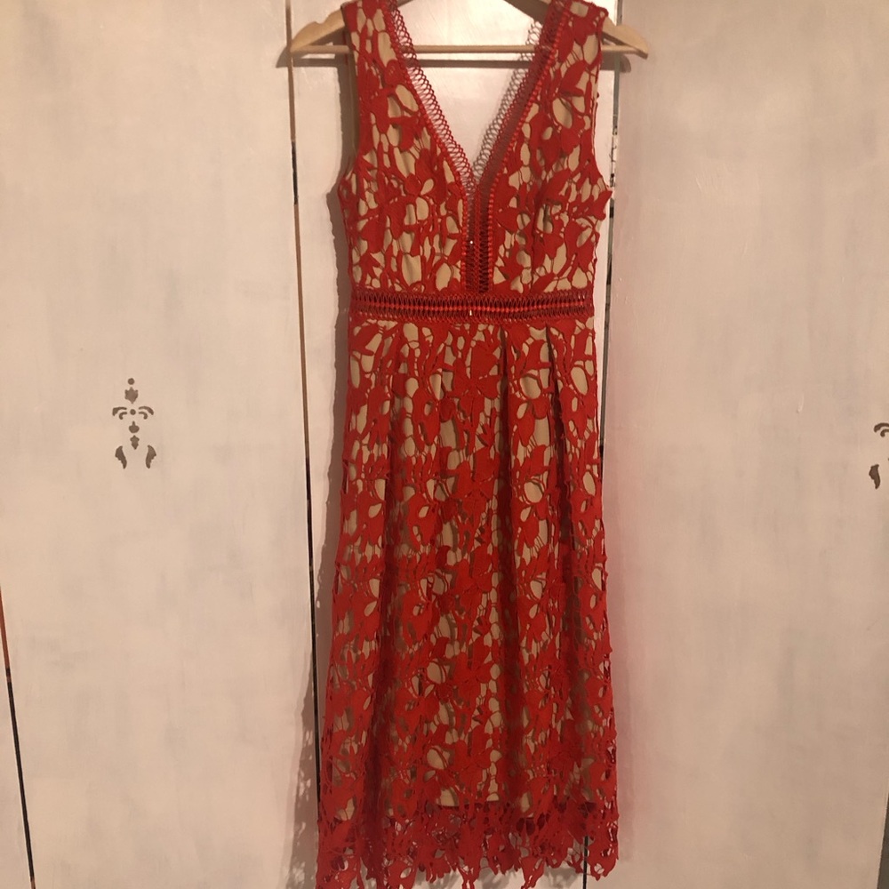 Gianni Bini Red Embroidered Midi Dress